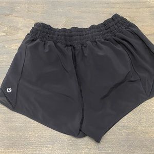 Lululemon hottu hot high rise shorts size 10